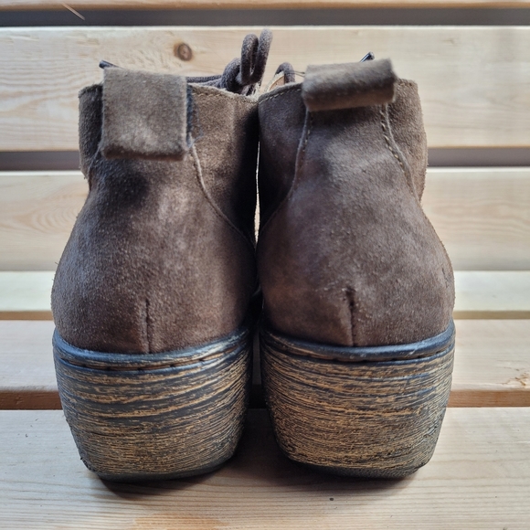 B.O.C brown ankle boots women size 7M - Picture 7 of 10